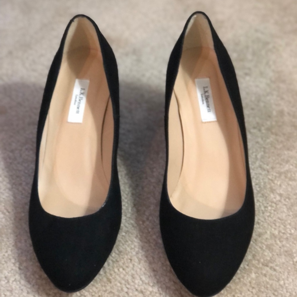 NEW IN BOX LK BENNETT Black Suede Pumps